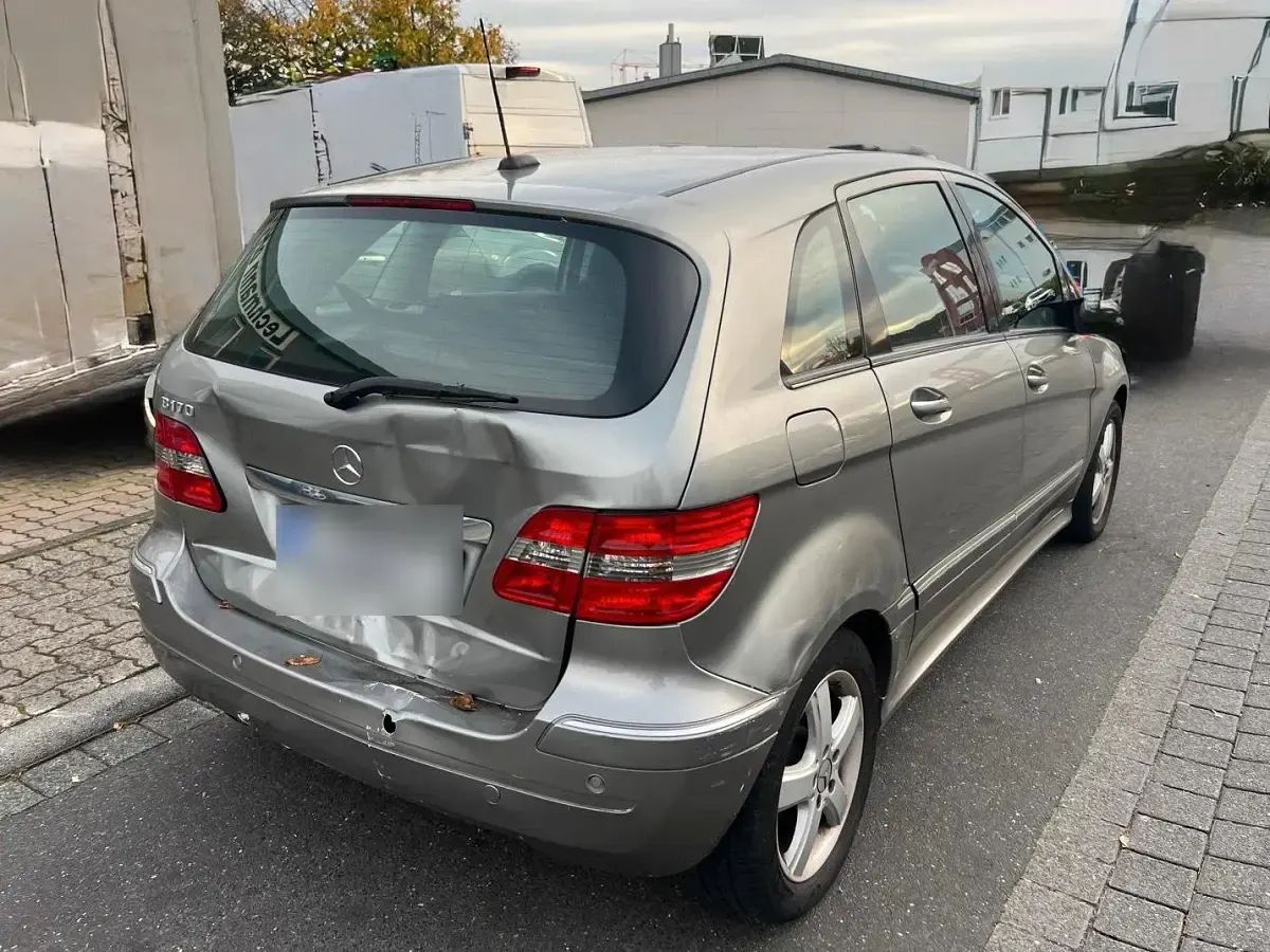 Gebraucht Mercedes B170 116 PS (85 kW) 2007 Braun Van / Kleinbus