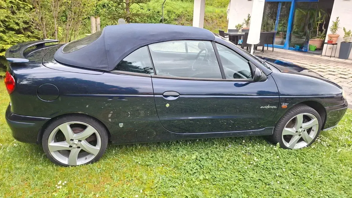 Gebraucht Renault Mégane Cabriolet 107 PS (78 kW) 2000 Blau Cabrio
