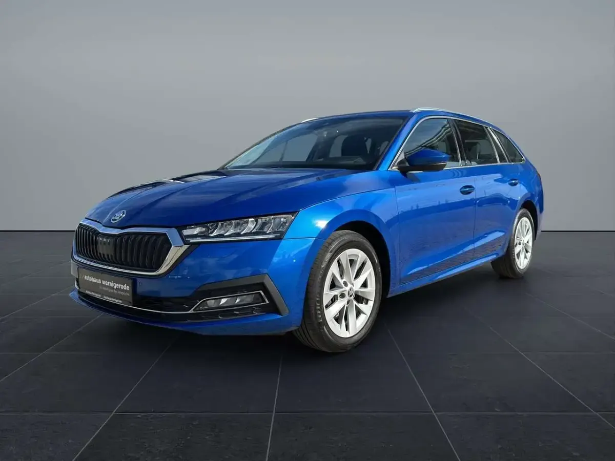 Gebraucht Skoda Octavia Style 150 PS (110 kW) 2023 Blau Kombi