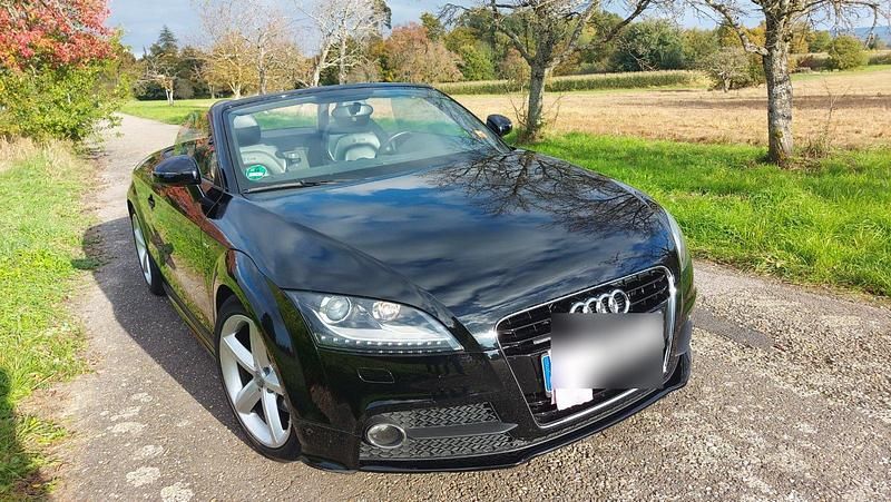 Schwarz Gebraucht 2011 Audi Cabriolet S-Line Cabrio | 20.700 € - Bild 1/4