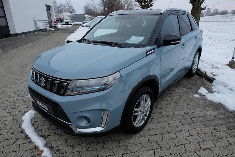 Gebraucht Suzuki Vitara Comfort+ 129 PS (94 kW) 2023 Schwarz SUV