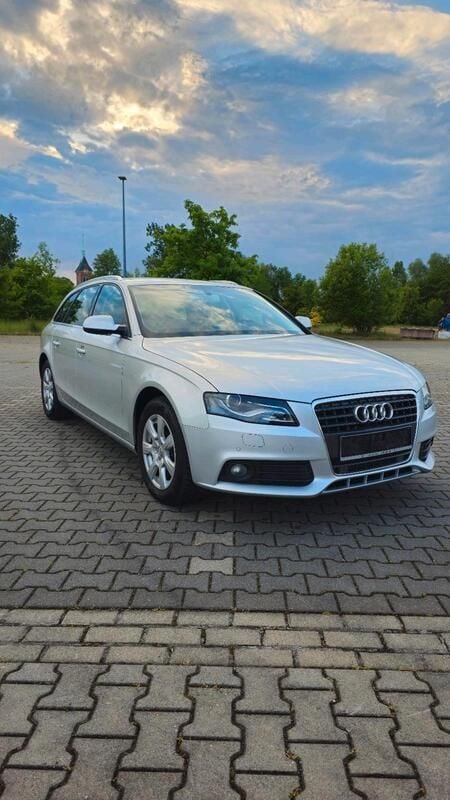 Silber Gebraucht 2009 Audi A4 Kombi | 8.990 € (Fairer Preis) - Bild 1/4