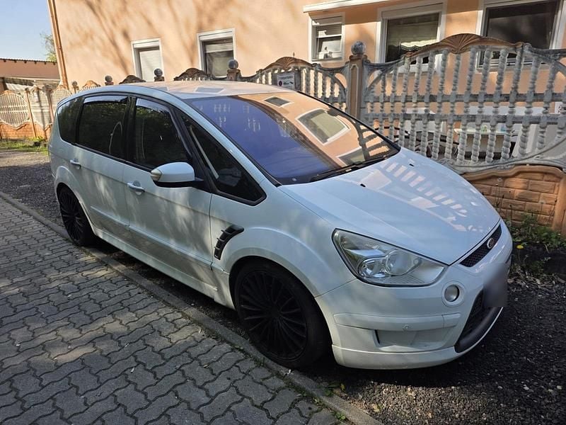 Second-hand Ford S-MAX S 175 CP (128 kW) 2009 Monovolum