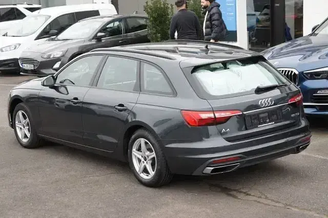 Gebraucht Audi A4 Basis 136 PS (100 kW) 2024 Grau Kombi