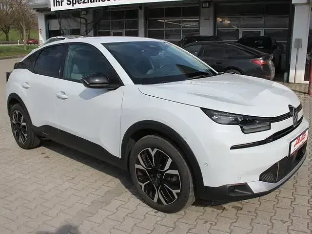 Used Citroën C4 131 HP (96 kW) 2025 White SUV