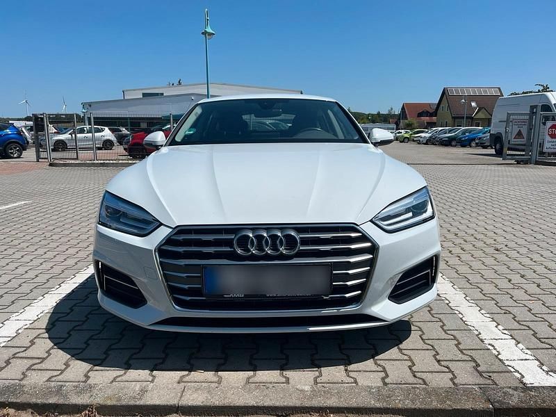 Gebraucht Audi A5 150 PS (110 kW) 2018 Weiß Coupé