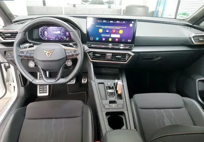 Gebraucht Cupra Leon VZ 310 PS (228 kW) 2024 Weiß Limousine