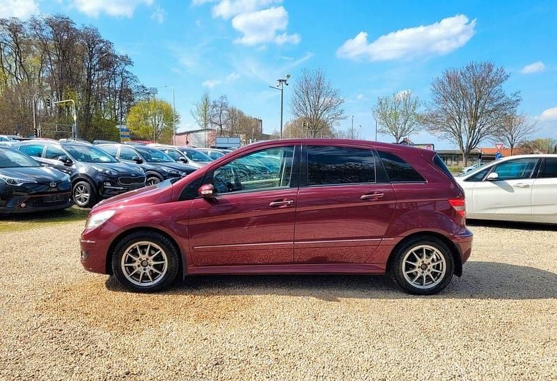 Gebraucht Mercedes B170 116 PS (85 kW) 2005 Rot Van / Kleinbus