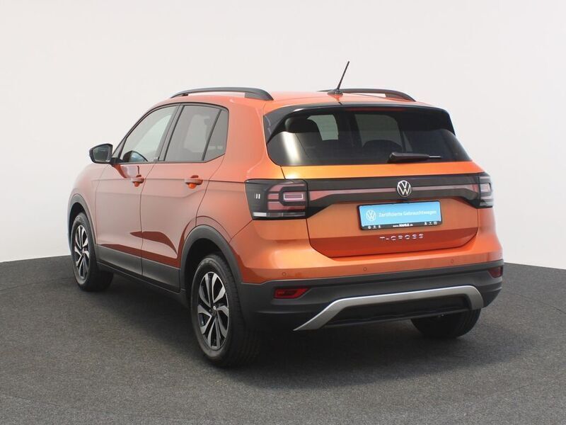Gebraucht VW T-Cross Active 95 PS (69 kW) 2023 Orange SUV
