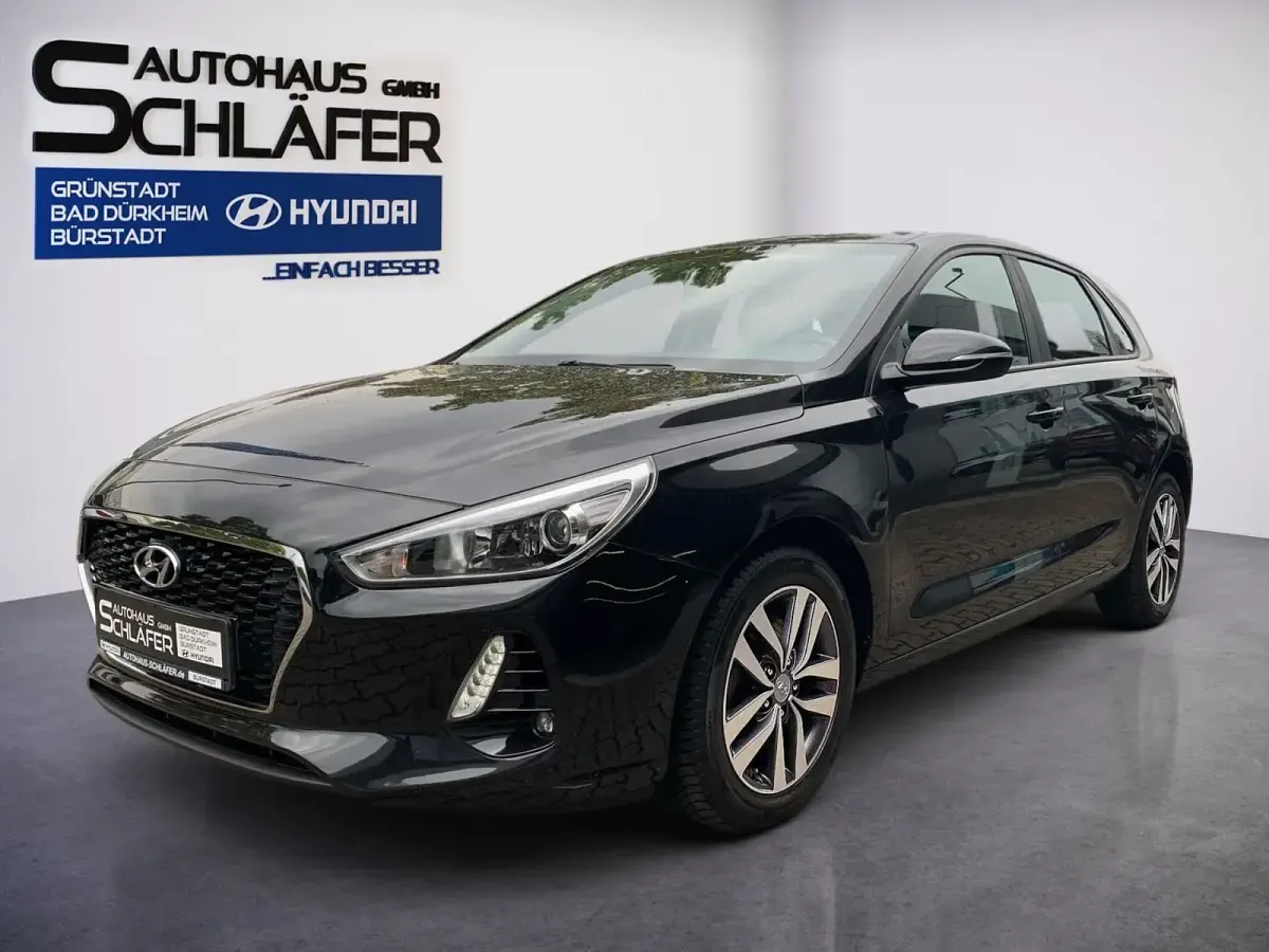 Gebraucht Hyundai i30 Trend 140 PS (102 kW) 2018 Limousine