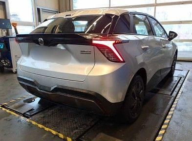 Gebraucht MG MG4 EV 125 kW (170 PS) 2023 Silber Kleinwagen