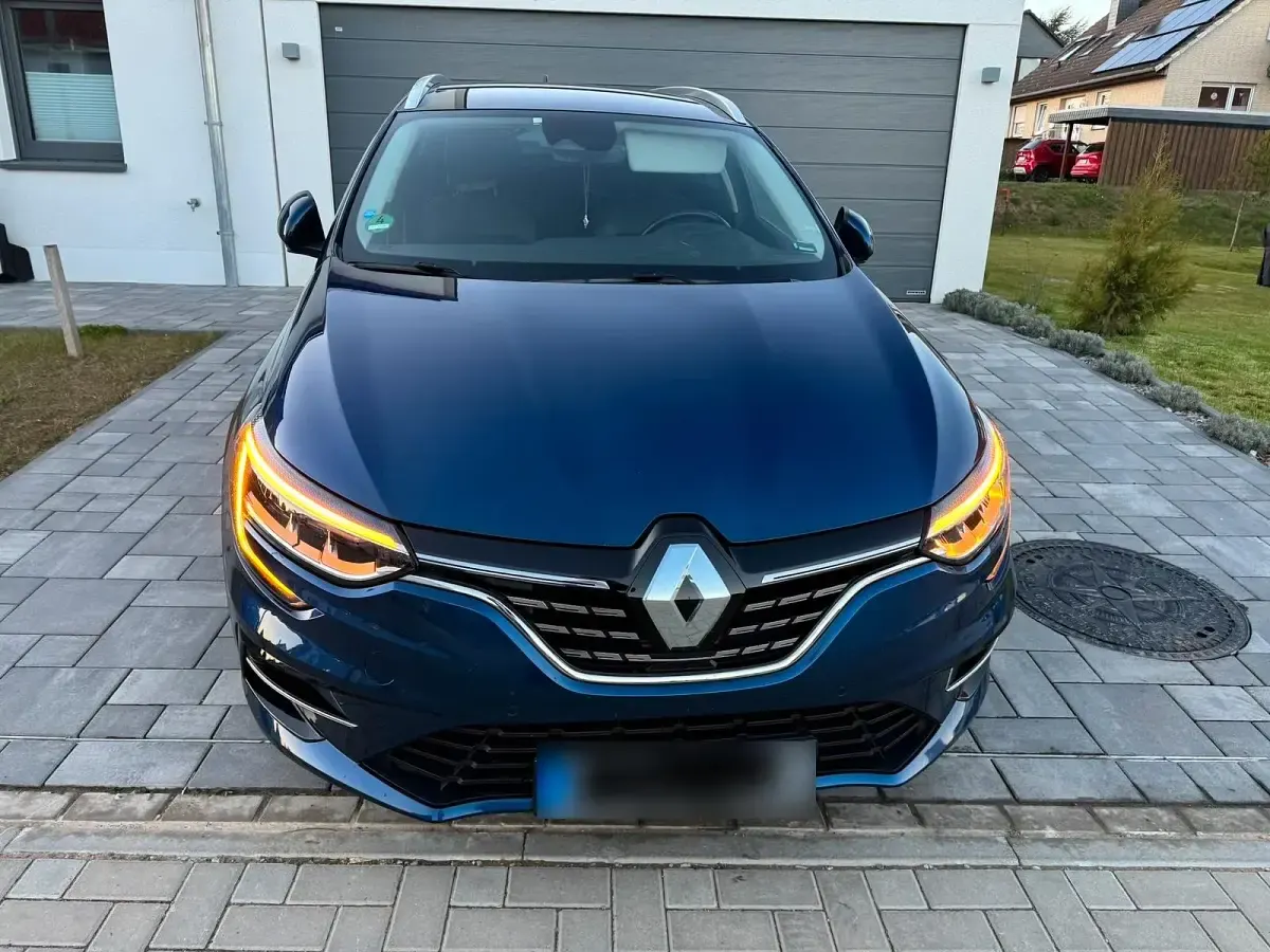 Gebraucht Renault Mégane IV Intens 158 PS (116 kW) 2021 Blau Kombi