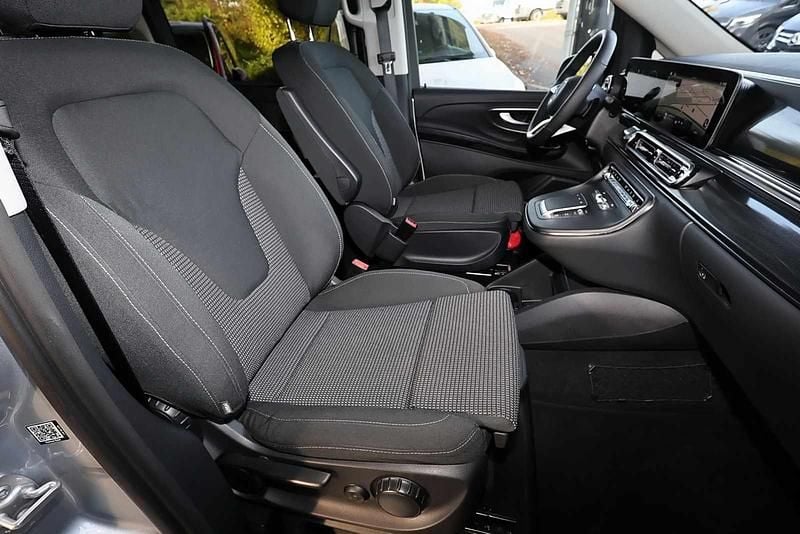 Gebraucht Mercedes E250 Style 140 PS (102 kW) 2025 Hightechsilber metallic Kombi