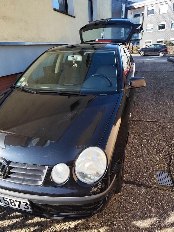 Gebraucht VW Polo Basis 75 PS (55 kW) 2005 Schwarz Kleinwagen