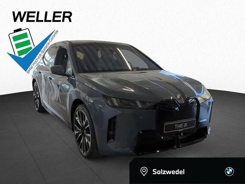 Storm bay (grau) Gebraucht 2025 BMW iX Comfort Edition SUV | 96.950 € - Bild 1/4
