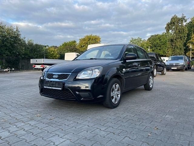 Schwarz Gebraucht 2010 Kia Rio Attract Limousine | 1.450 € (Superpreis) - Bild 1/4