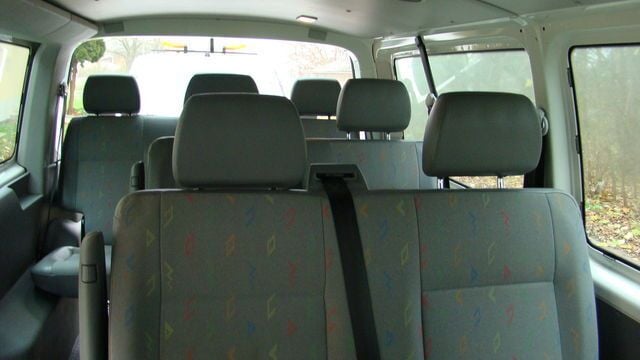 Second-hand VW T5 84 CP (61 kW) 2009 Alb Van