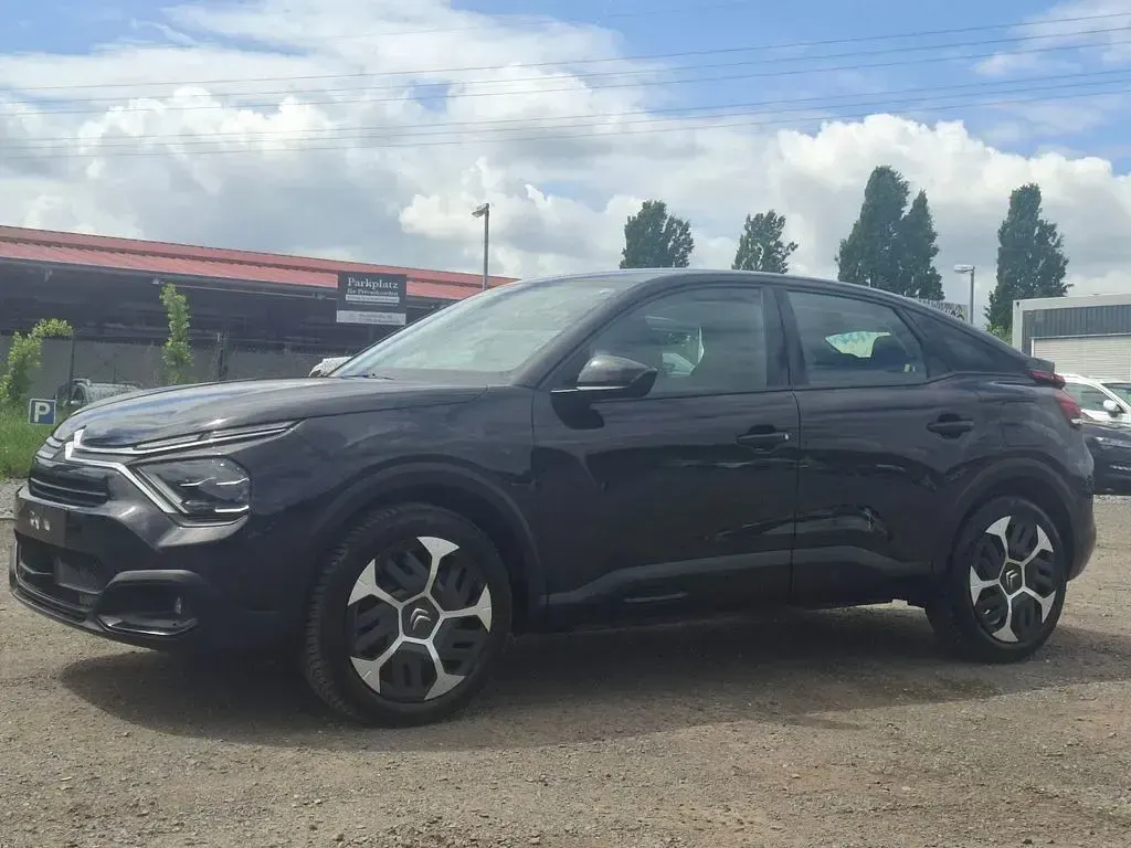 Gebraucht Citroën C4 Feel 131 PS (96 kW) 2021 Schwarz Limousine