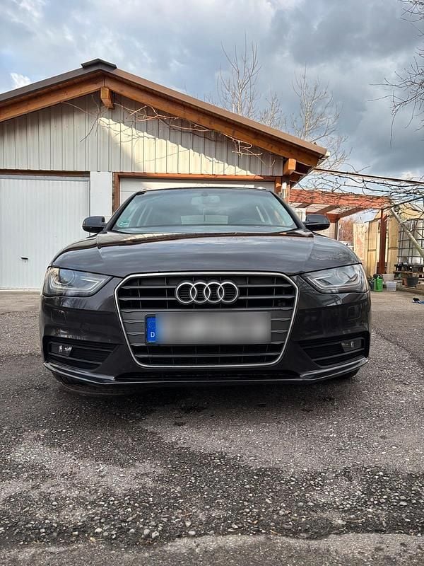 Gebraucht Audi A4 150 PS (110 kW) 2015 Schwarz Kombi
