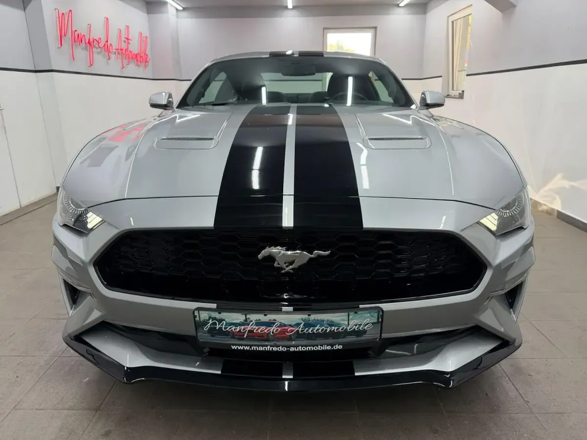Usata Ford Mustang 314 CV (230 kW) 2020 Argento Coupé
