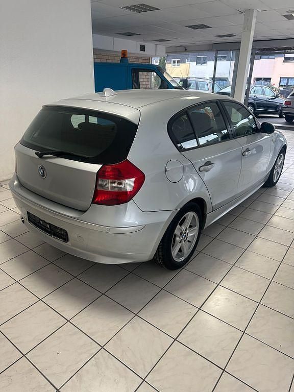 Second-hand BMW 116 Performance 116 CP (85 kW) 2006 Argintiu Hatchback
