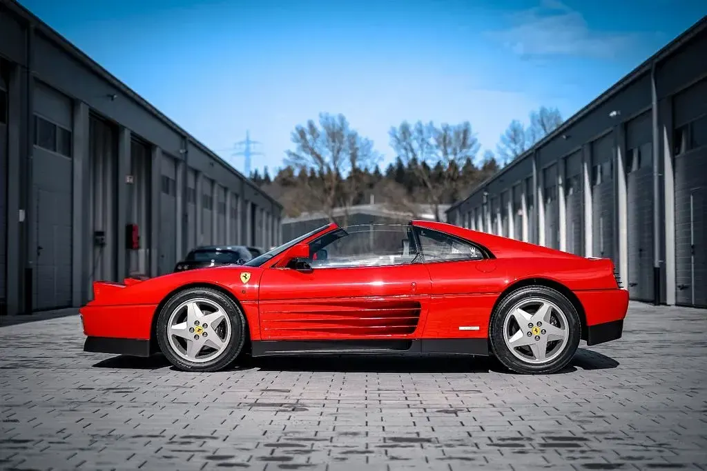 Gebraucht Ferrari 348 295 PS (216 kW) 1992 Rot Cabrio