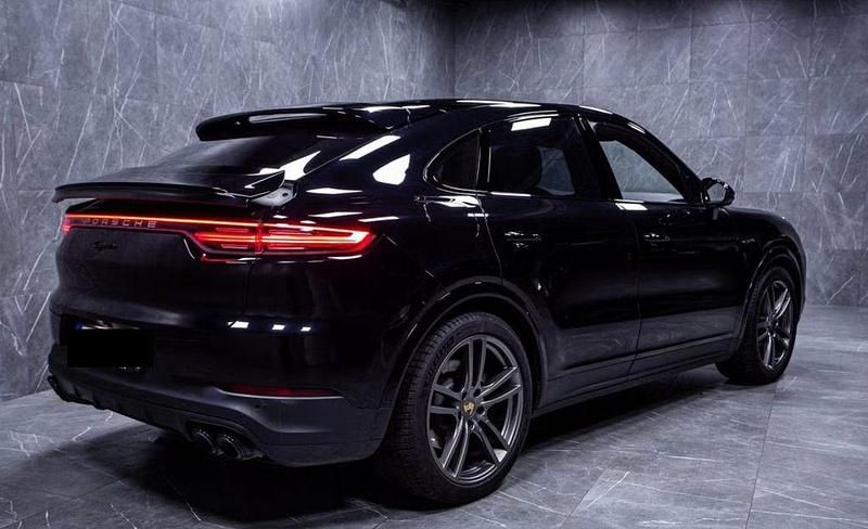 Gebraucht Porsche Cayenne Coupe 462 PS (339 kW) 2022 Schwarz Coupé