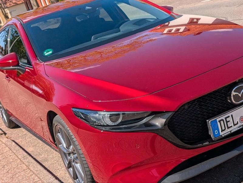 Rot Gebraucht 2020 Mazda 3 Selection Coupé | 20.500 € (Etwas zu teuer) - Bild 1/1