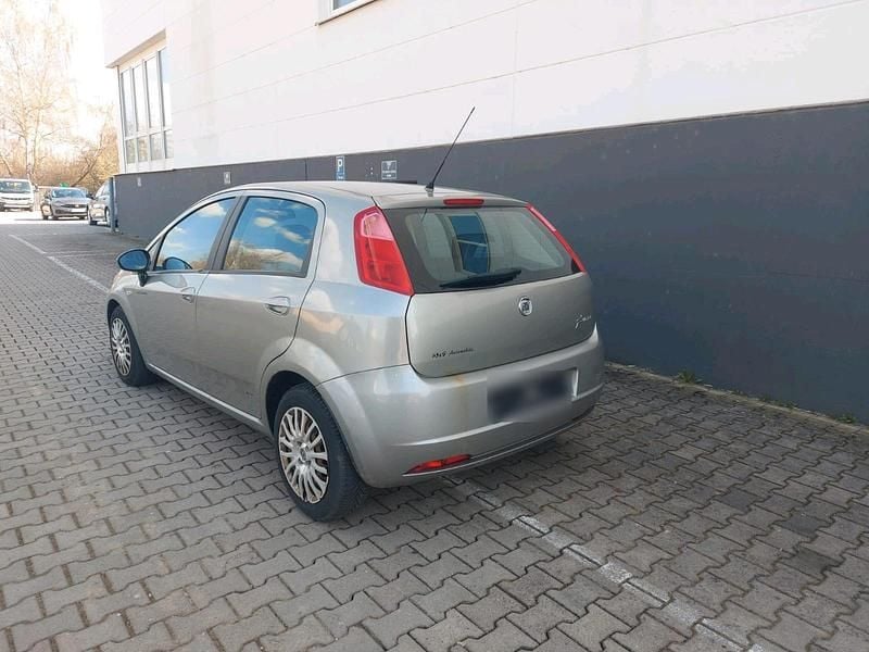 Gebraucht Fiat Punto 75 PS (55 kW) 2009 Grau Kleinwagen