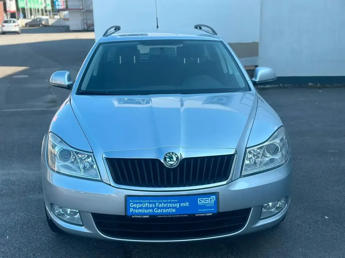 Gebraucht Skoda Octavia 105 PS (77 kW) 2010 Silber Kombi