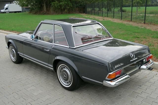 Gebraucht Mercedes SL280 170 PS (125 kW) 1970 Grau Cabrio