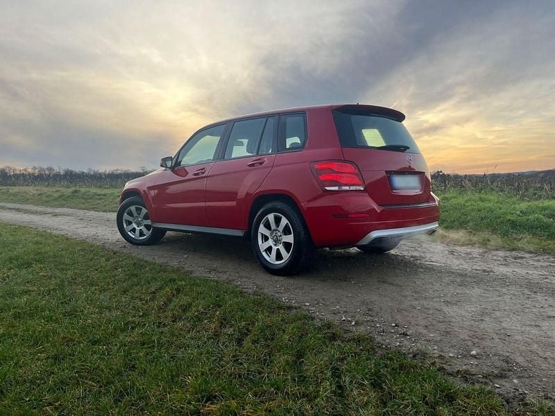 Gebraucht Mercedes GLK220 170 PS (125 kW) 2012 Rot SUV