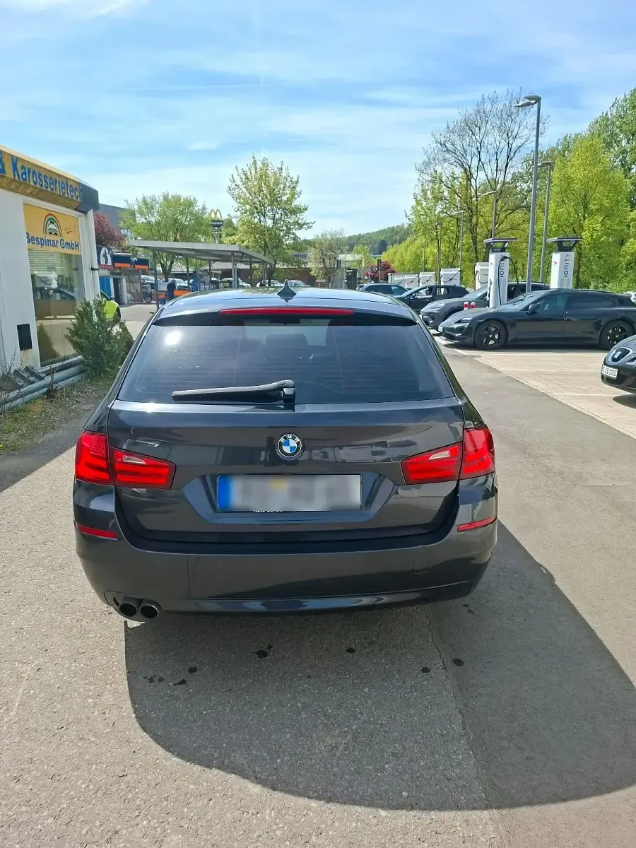 Second-hand BMW 525 218 CP (160 kW) 2013 Negru Break