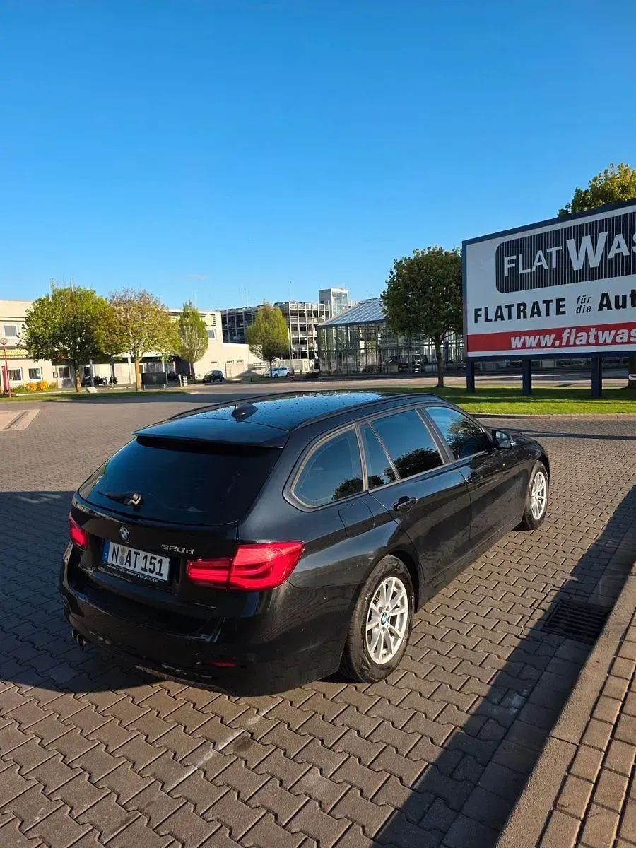 Używany BMW 320 Efficient Dynamics 190 KM (139 kW) 2017 Czarny Kombi