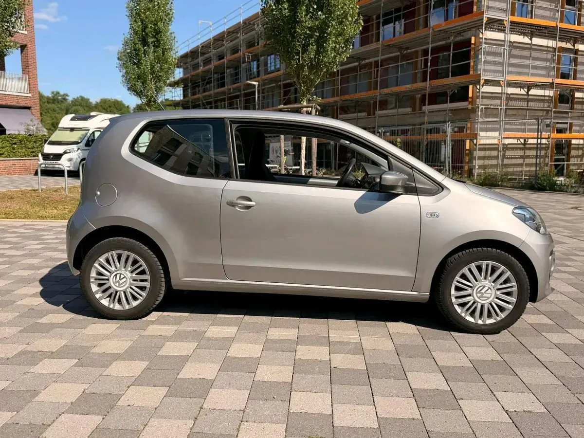 Gebraucht VW up! 68 PS (50 kW) 2014 Grau Kleinwagen