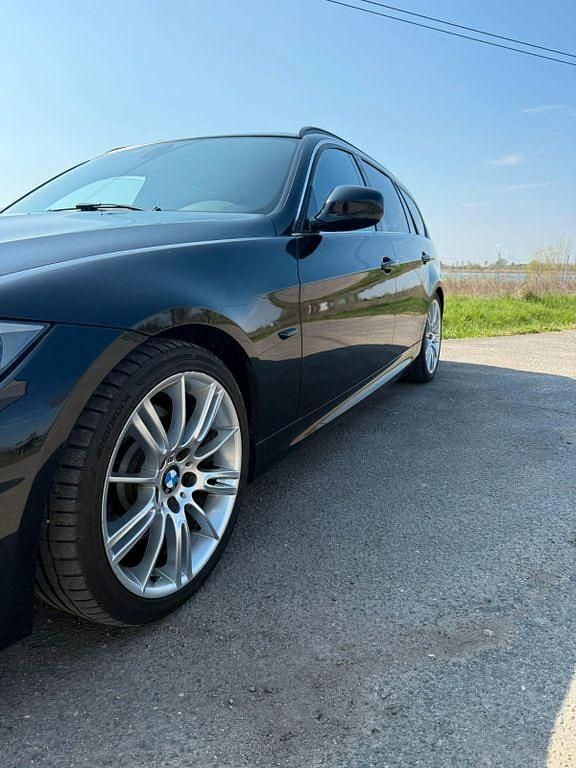 Second-hand BMW 325 Performance 204 CP (150 kW) 2011 Negru Break