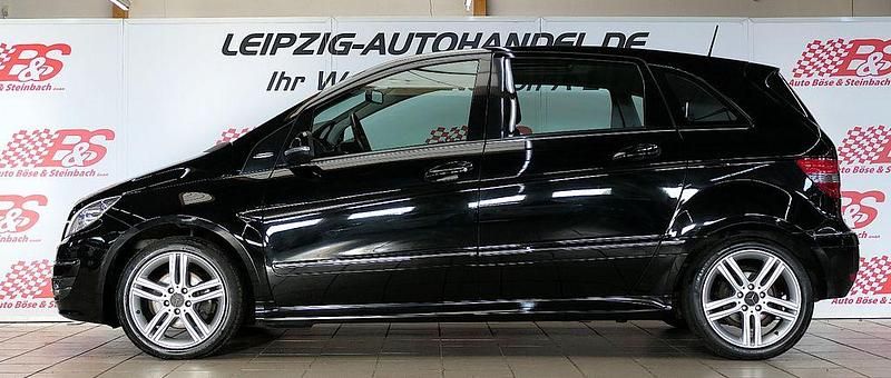 Gebraucht Mercedes E200 Edition 193 PS (141 kW) 2008 Schwarz Limousine