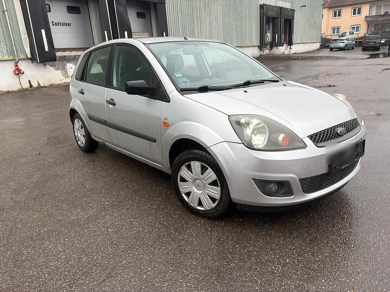 Gebraucht Ford Fiesta 80 PS (58 kW) 2006 Silber Kleinwagen