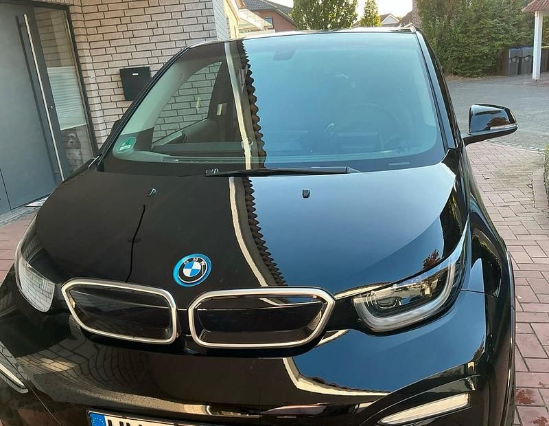 Schwarz Gebraucht 2020 BMW i3 Kleinwagen | 20.800 € (Fairer Preis) - Bild 1/4