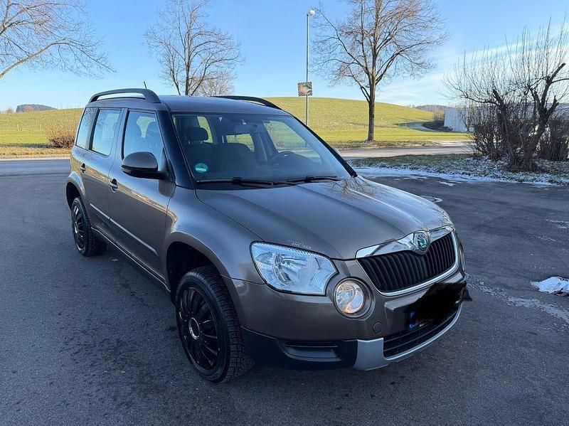 Gebraucht Skoda Yeti Plus Edition 110 PS (80 kW) 2013 Braun SUV