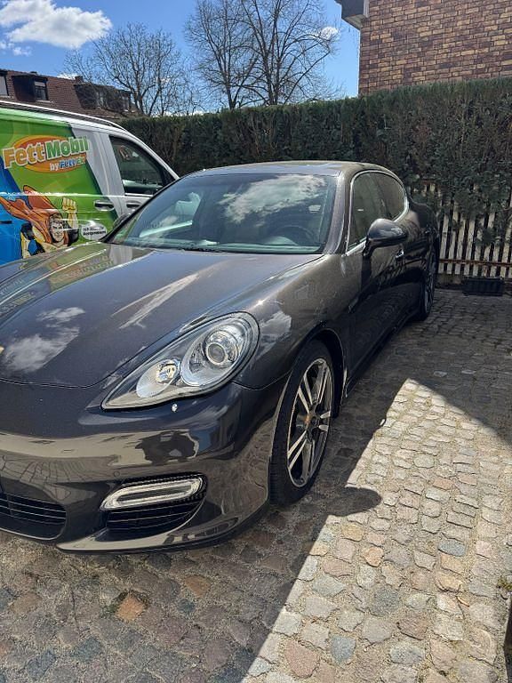 Gebraucht Porsche Panamera Turbo 500 PS (367 kW) 2010 Grau Limousine