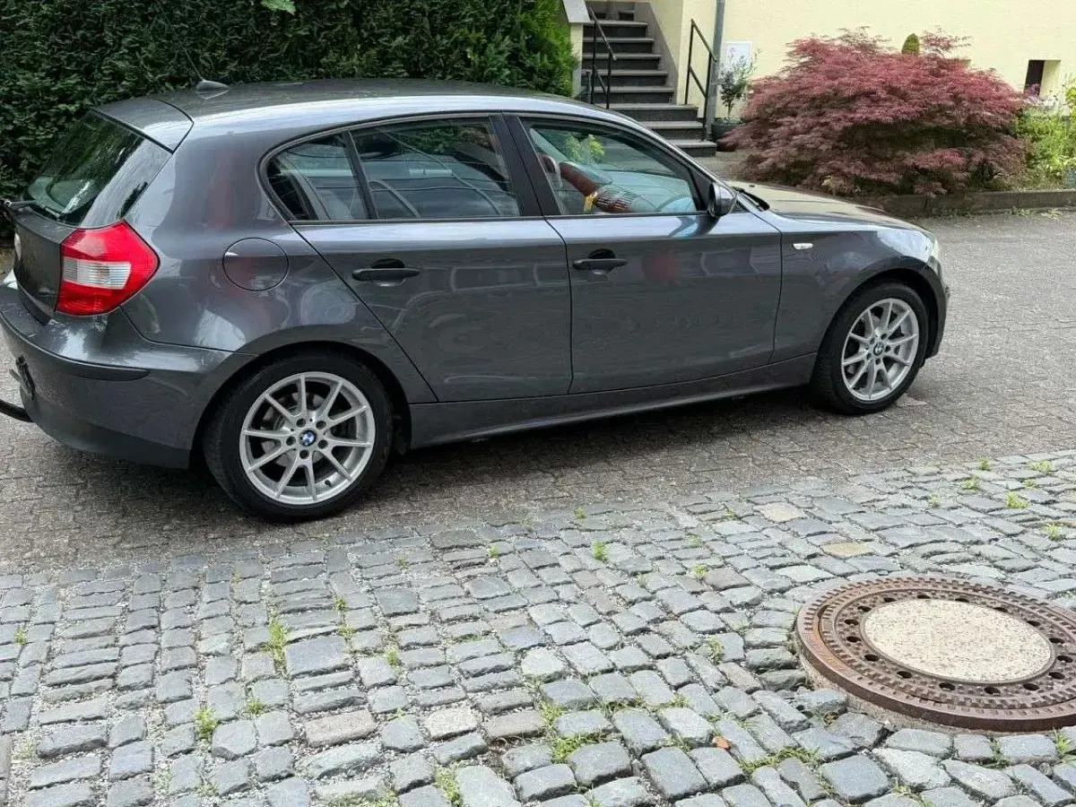 Gebraucht BMW 116 116 PS (85 kW) 2006 Grau Kleinwagen