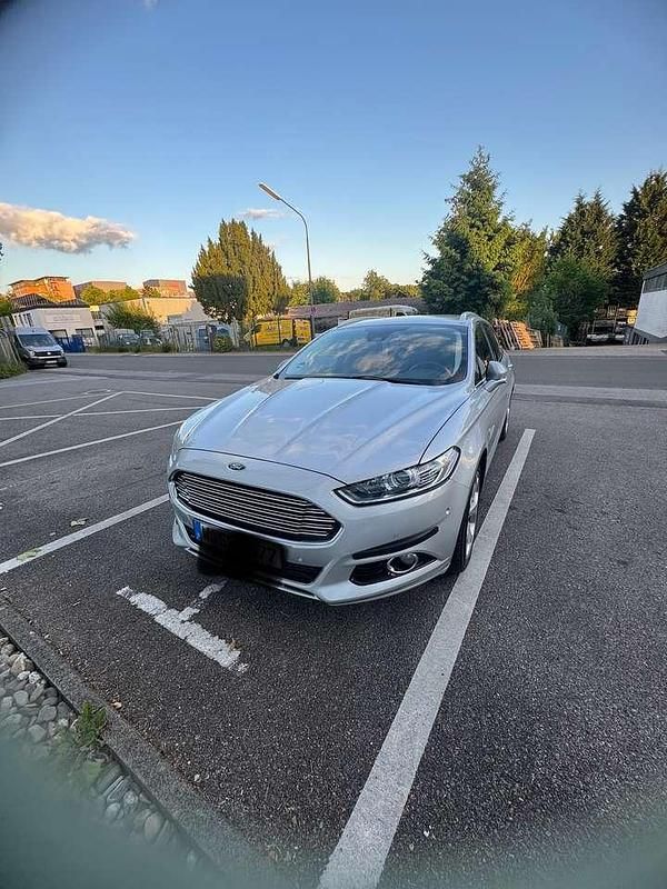 Gebraucht 2015 Ford Mondeo Titanium Limousine | 10.800 € (Fairer Preis) - Bild 1/4
