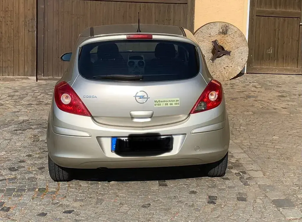 Gebraucht Opel Corsa 60 PS (44 kW) 2007 Gold Kleinwagen