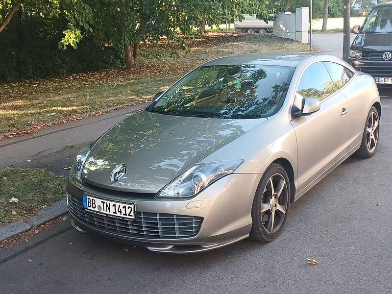 Beige Gebraucht 2009 Renault Laguna III GT Coupé | 11.250 € - Bild 1/4