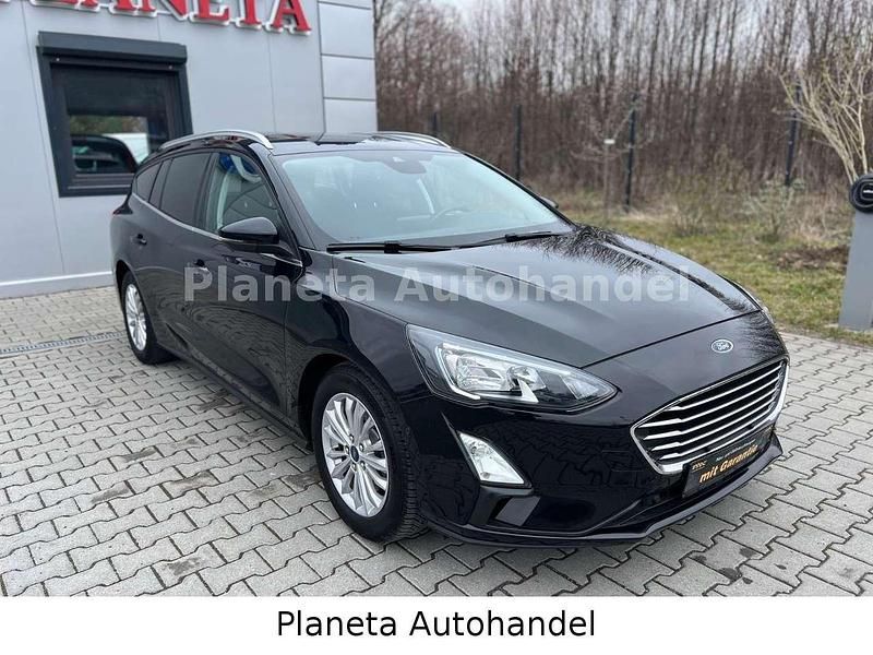 Używany Ford Focus Titanium 120 KM (88 kW) 2020 Czarny Kombi