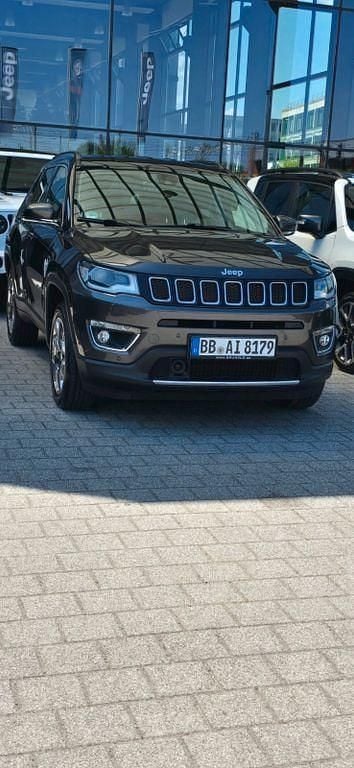 Grau Gebraucht 2020 Jeep Compass Limited SUV | 20.000 € (Fairer Preis) - Bild 1/4