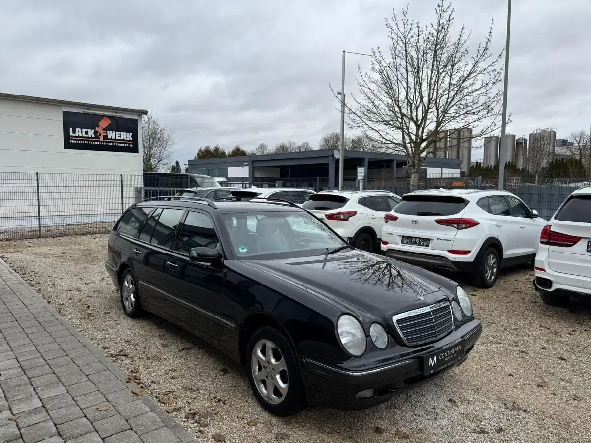 Gebraucht Mercedes E320 197 PS (144 kW) 2002 Schwarz Kombi