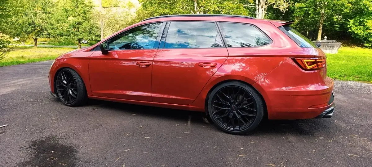 Gebraucht Seat Leon ST 4Drive 300 PS (220 kW) 2019 Rot Kombi