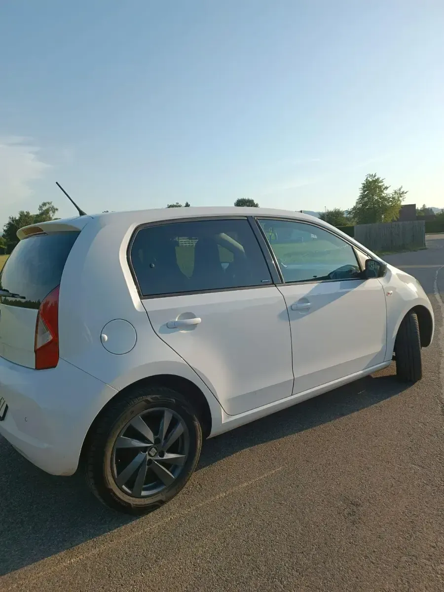 Gebraucht Seat Mii Style 60 PS (44 kW) 2016 Weiß Kleinwagen
